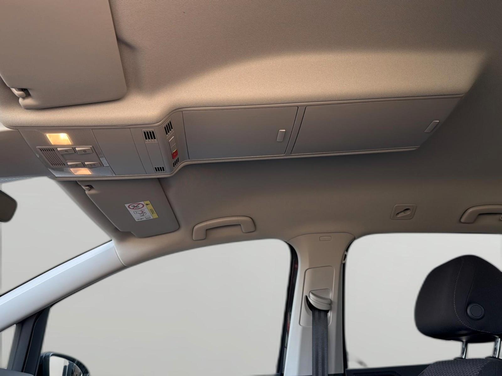 Volkswagen Touran Comfortline ACC 3ZK SHZ RFK LED, миниатюра 24