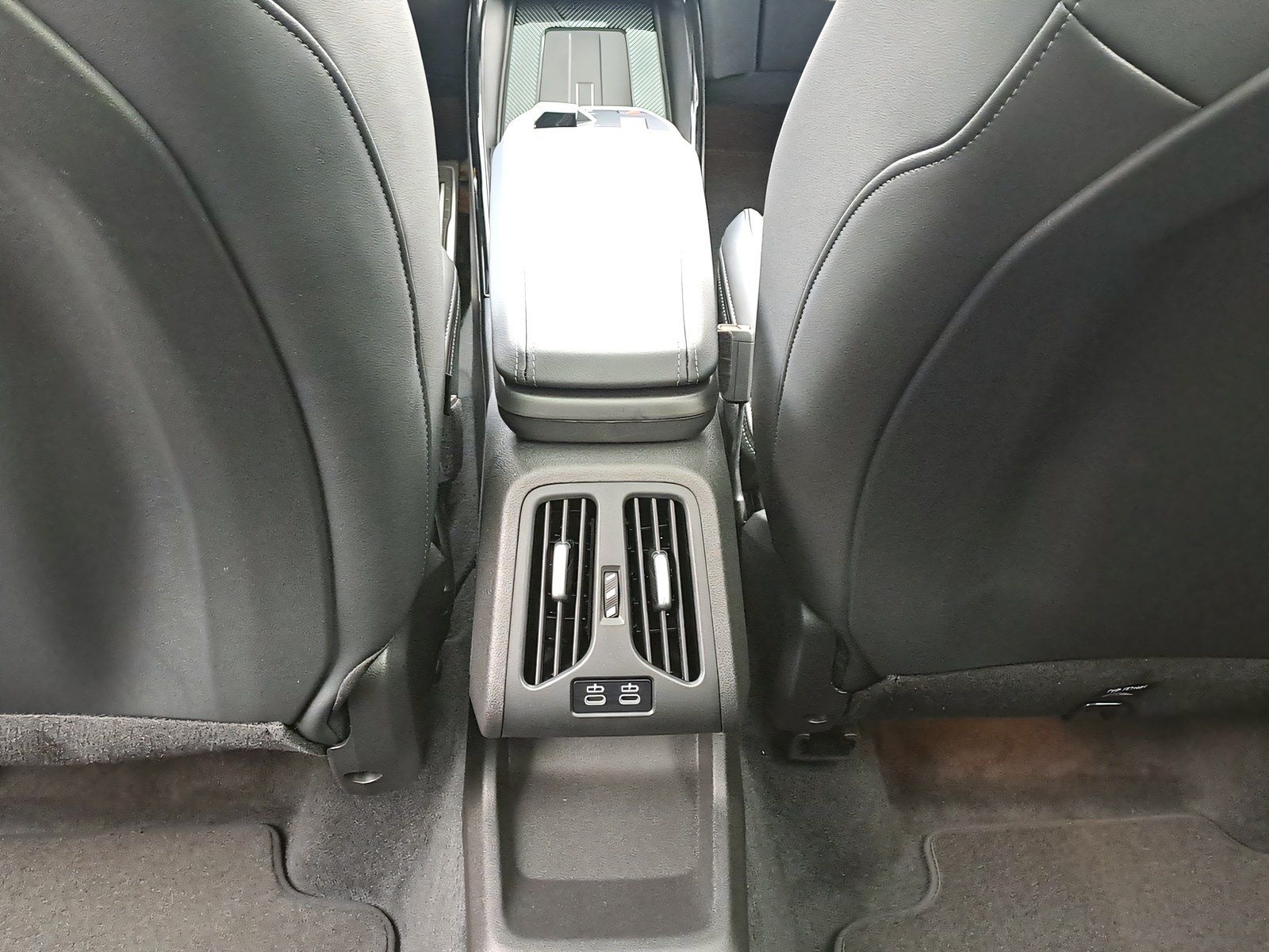 BMW 223 Active Tourer - Bild 20