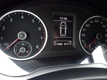 Volkswagen Tiguan - 12