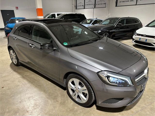 Mercedes-Benz A 180 d Sport Dark Night edition E