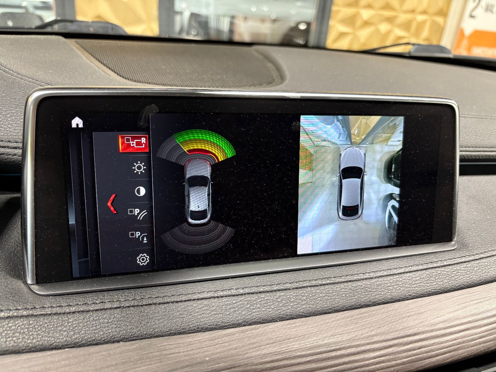 Fahrzeugabbildung BMW X6 xDrive 30 d/360°/PANO/HEAD-UP/NAVI/MEMORY/SHZ