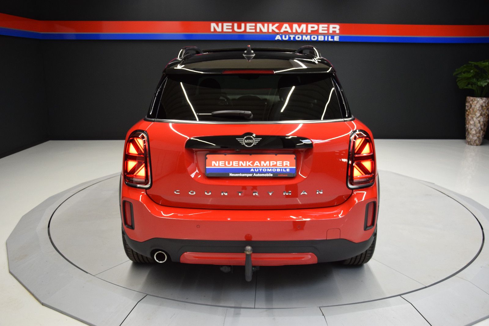 Fahrzeugabbildung MINI Cooper Countryman YOURS Pano HuD Leder AHK Memor
