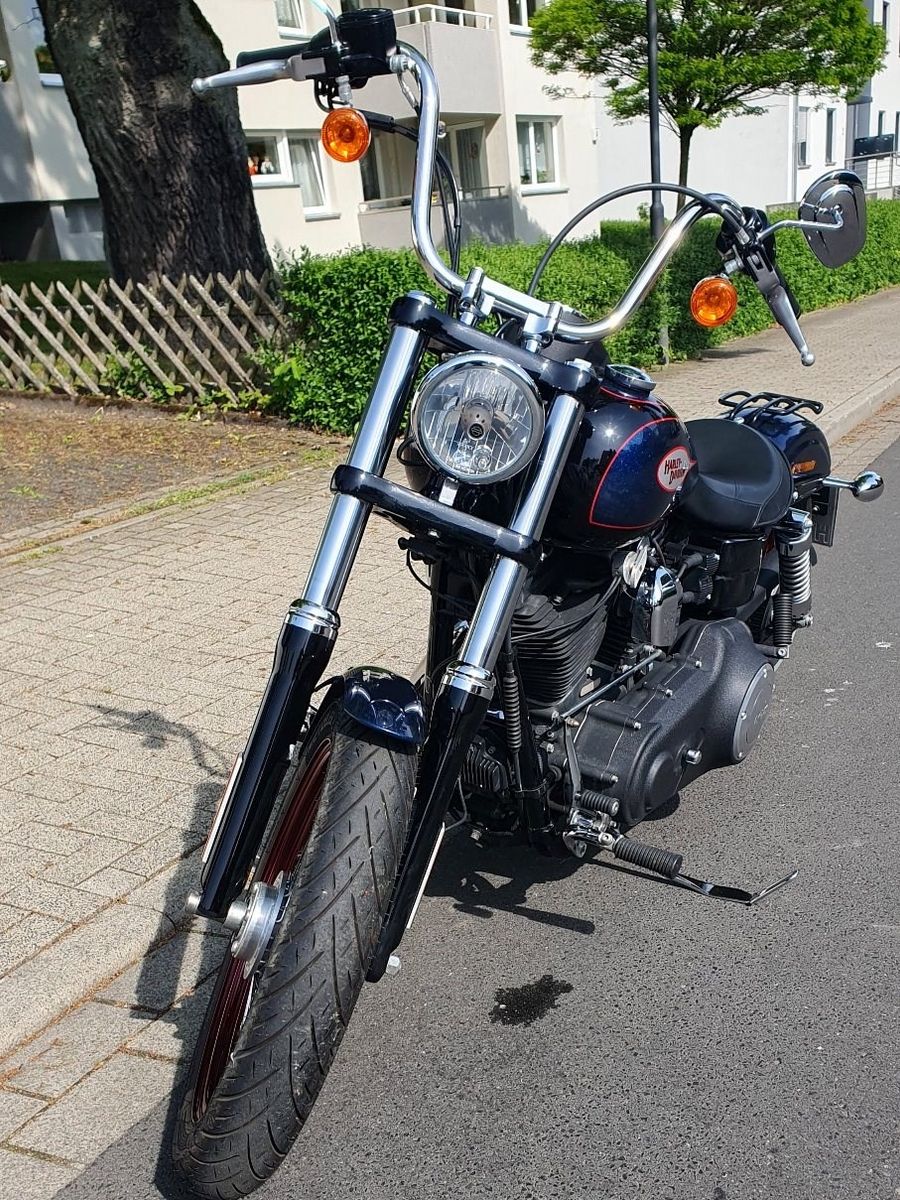 Fahrzeugabbildung Harley-Davidson Dyna Street Bob Special FXDBA