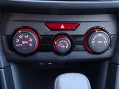 Fahrzeugabbildung Subaru XV 1. HAND ALLRAD SCHECKHEFT