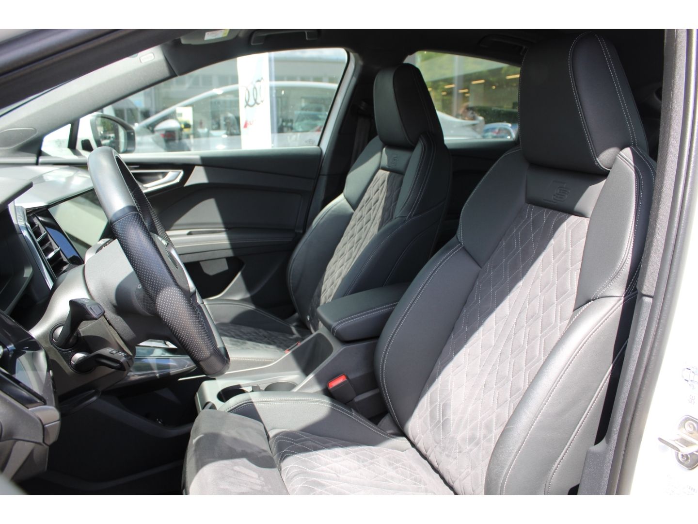 Q4 e-tron Sportback 50 qu. S-Line*Assist*20''HUD