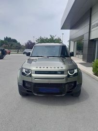 Land-Rover Defender - 2