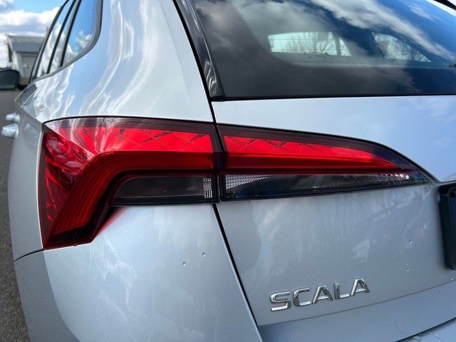 Fahrzeugabbildung SKODA Scala 1.0TSI Active LED+SPURHALTE+BT+USB+++