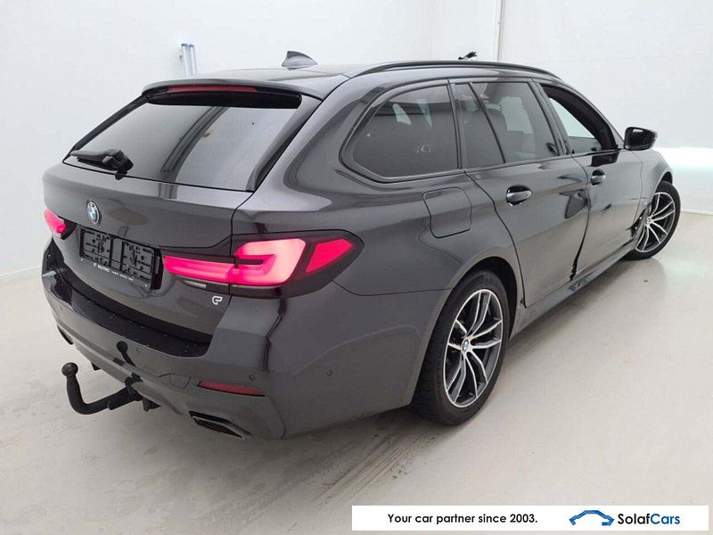BMW 518 d MHEV Touring M-Sport Aut. LED Ambient LC- imagem 3