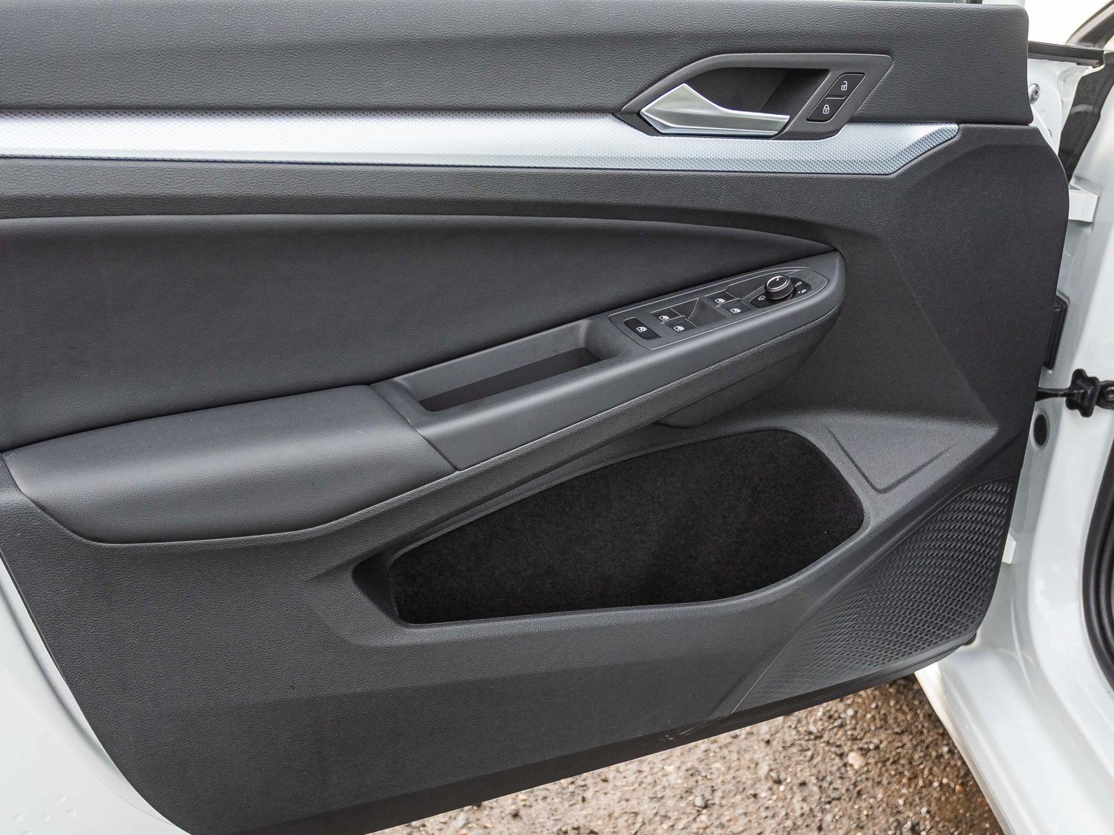 Volkswagen Golf VIII 1.5 eTSI Goal DSG Navi LED CarPlay ACC, миниатюра 7