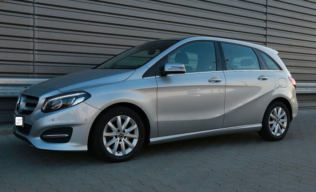Image of Mercedes-Benz B 180