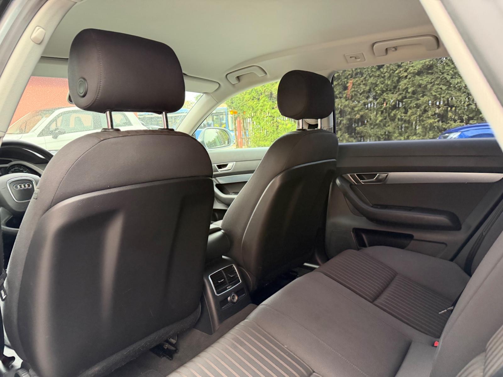 Audi A6 2010 — photo 15