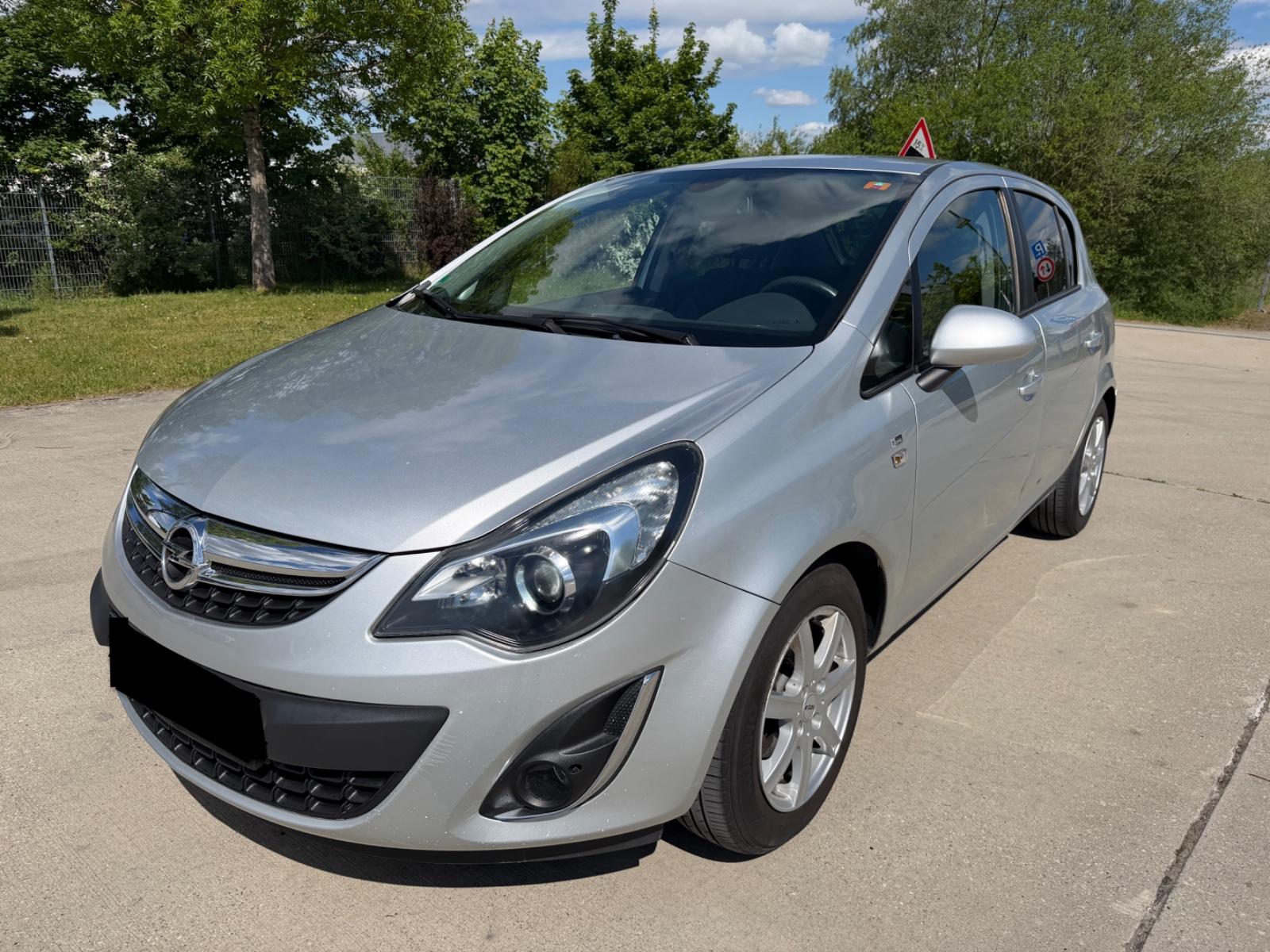 Opel Corsa D 150 Jahre Opel-TÜV05/28