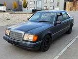 Mercedes-Benz 200 E AUTOMATIK/TOP-ZUSTAND/ELEKTR-FENSTER/KLIMA - Mercedes-Benz 200 aus 1992