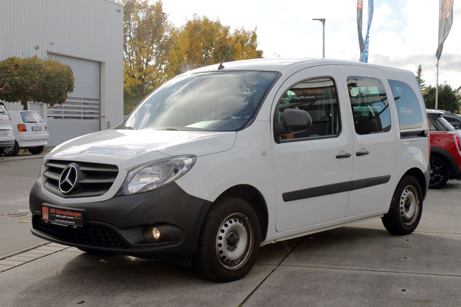 Fahrzeugabbildung Mercedes-Benz Citan Kombi 109 CDI lang Kamera Temp. PDC SHZ BT