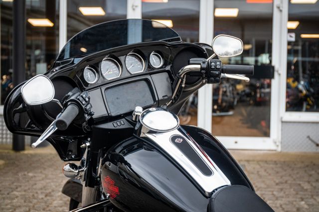 Fahrzeugabbildung Harley-Davidson ELECTRA GLIDE STANDARD FLHT - WENIGE KILOMETER