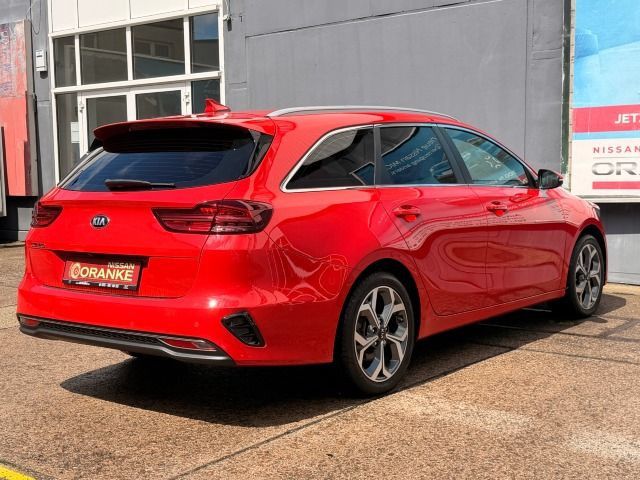 Fahrzeugabbildung Kia Ceed 1.6 CRDi Kombi Automatic Navi*Technol.Paket