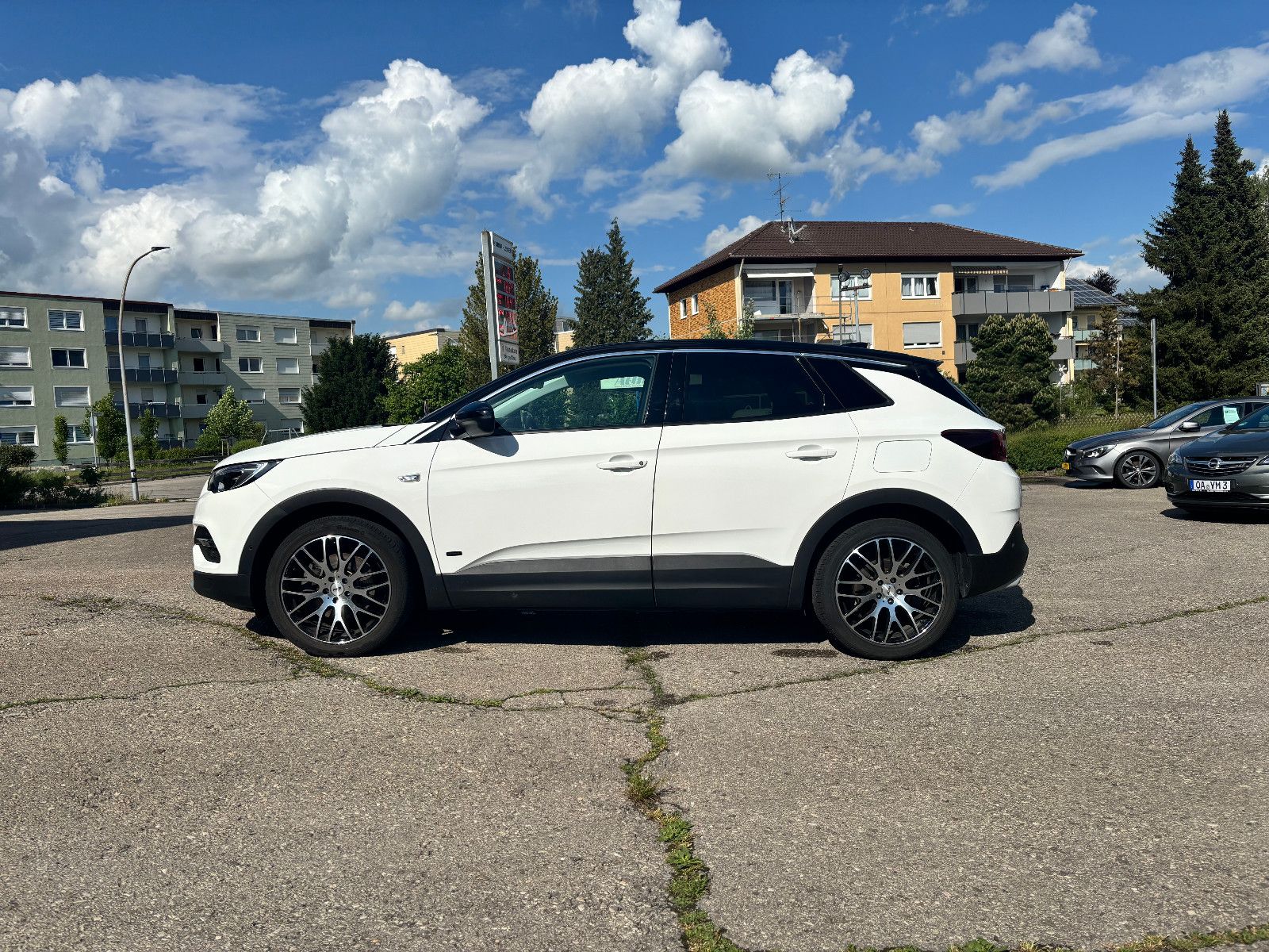 Opel Grandland Innovation AHK imagem 2