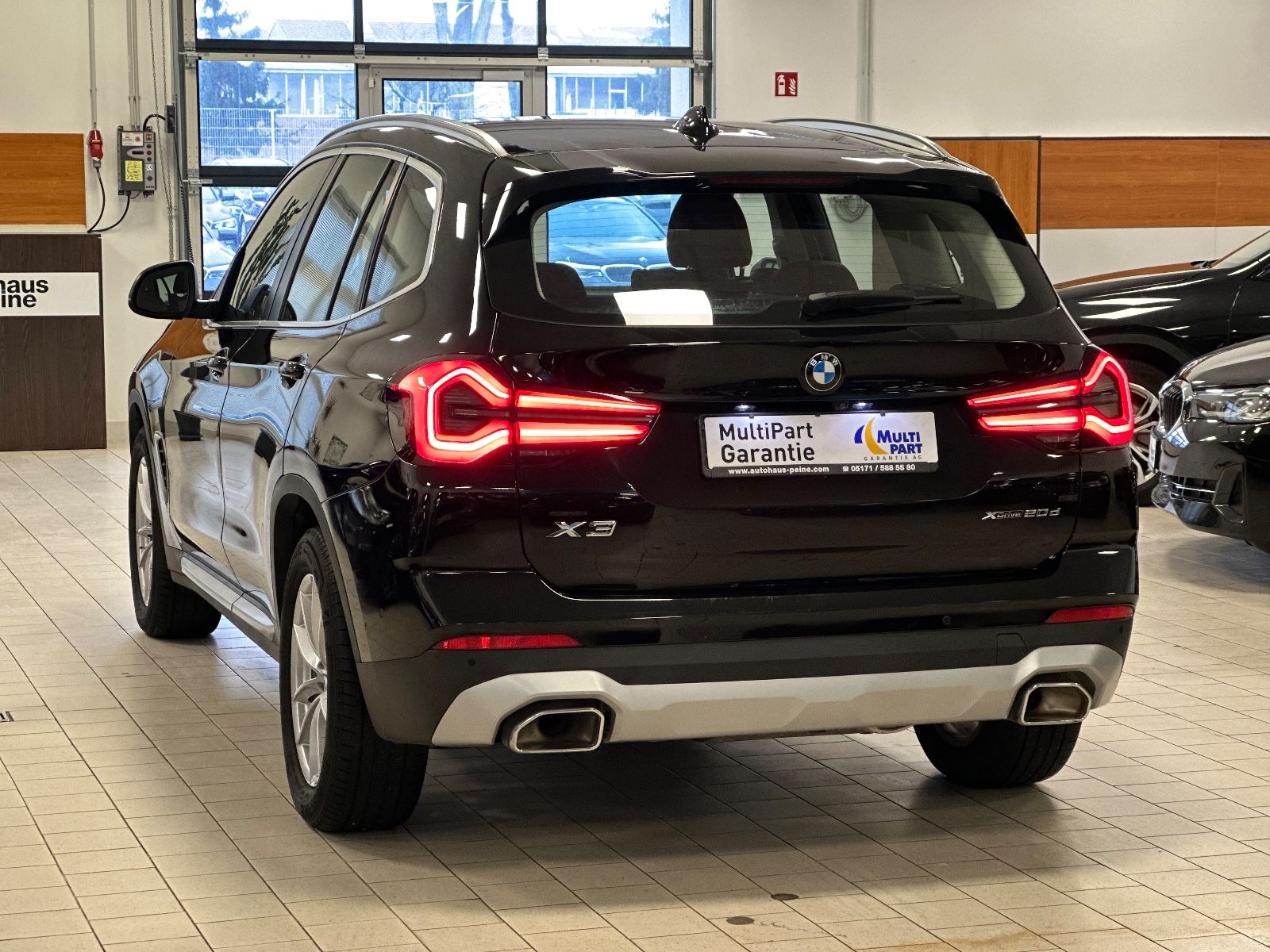 BMW X3 xDrive Aut/Driv&Brems&ParkAss/AHK/SportSitze foto 8