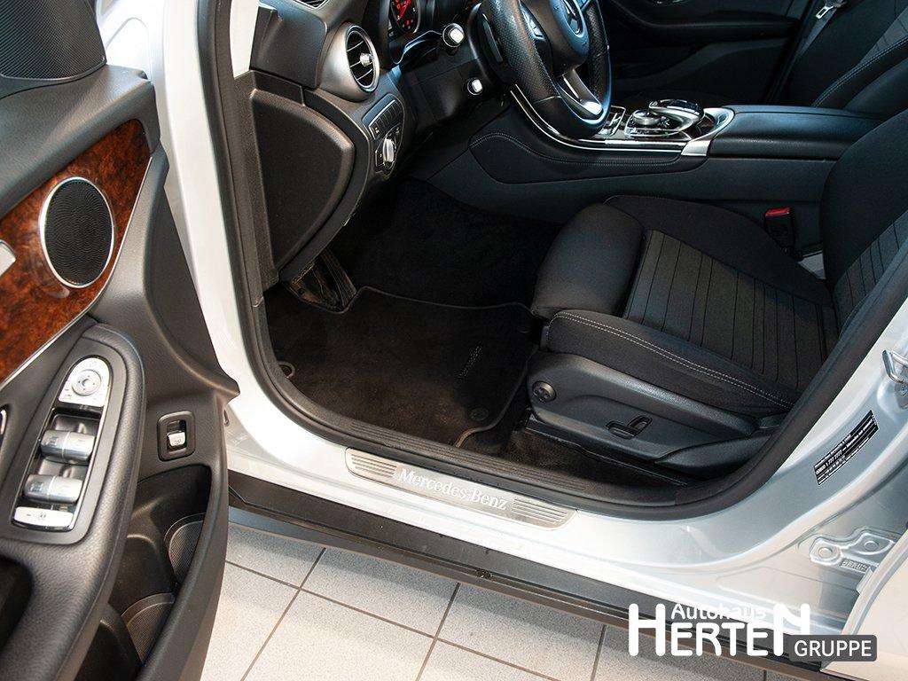 Mercedes-Benz GLC 220 d Exclusive 4Matic+LED+18"+LUFTFERDERUNG