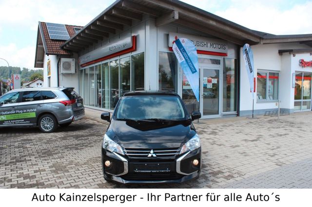 Ein Mitsubishi Space Star der zum Leasing angeboten wird.