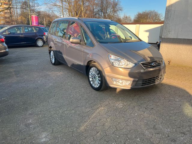 Ford Galaxy 2.0 TDI Champions Edition Navigation