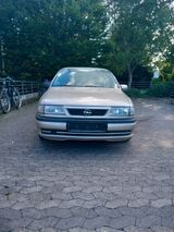 Opel opel vectra automatik 1,8 - Opel Vectra aus 1993