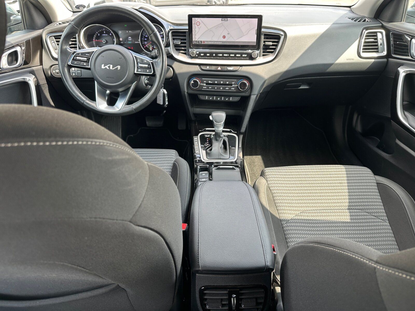 Fahrzeugabbildung Kia Ceed Sportswagon 1.6 CRDi Spirit DCT Navi | AHK