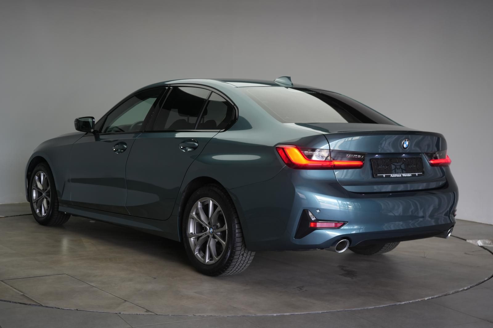 BMW 320 d Sport Line ACC/Virtual/Carplay/LED foto 4
