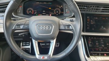 Audi Q8 - 9