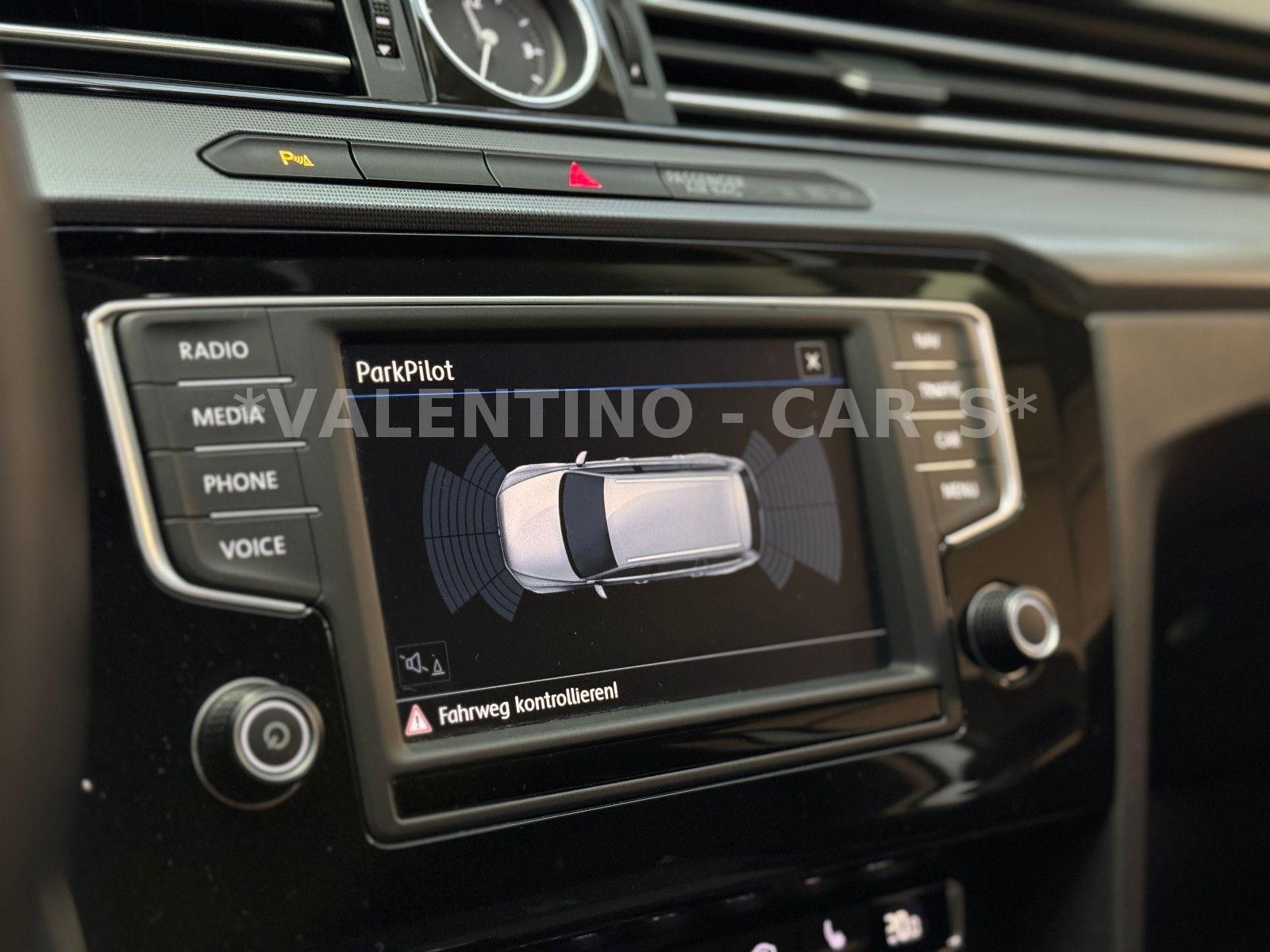Volkswagen Passat Variant R-Line DSG/Navi/Standhzg/Shz/LED