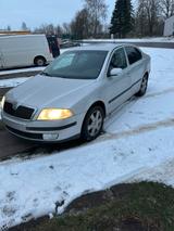 Skoda Octavia 1z 1.9tdi - Skoda Octavia mit Diesel-Antrieb: Limousine, 1.9