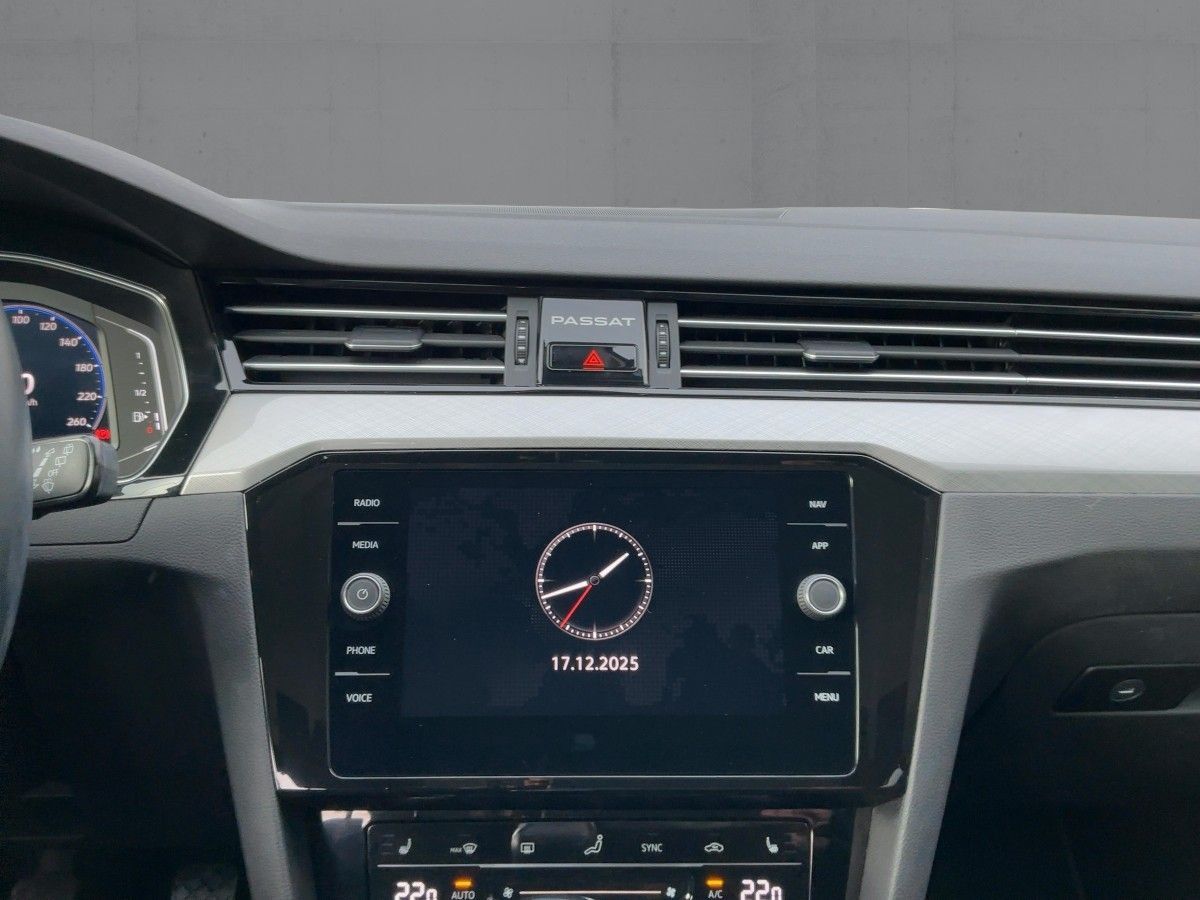 Volkswagen Passat Variant - Bild 11