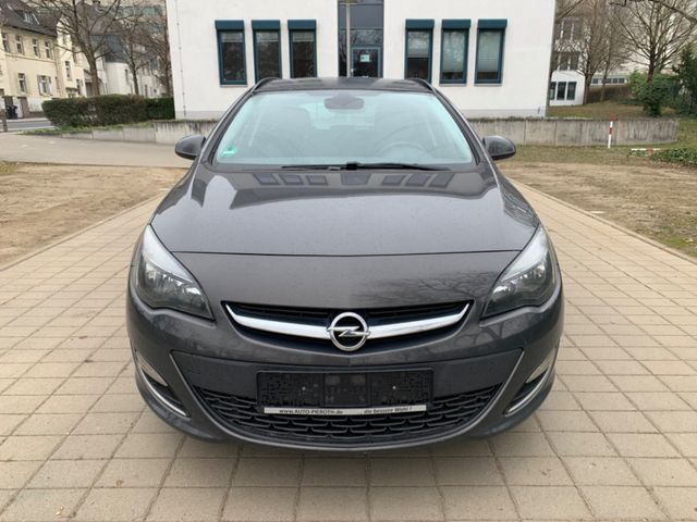 Opel Astra J Sports Tourer Active