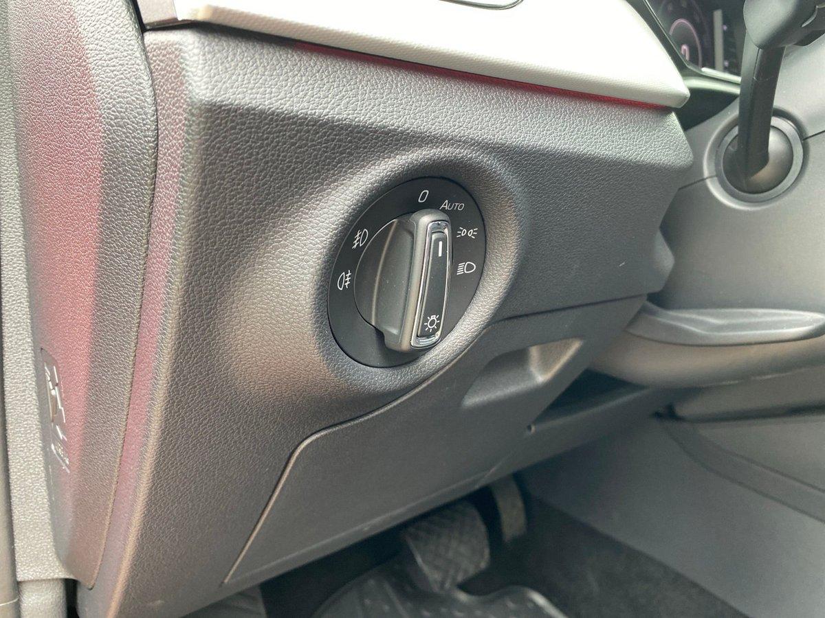 Skoda Kamiq AMBITION 1.0 TSI DSG AHK+LED+NAVI+KAMERA