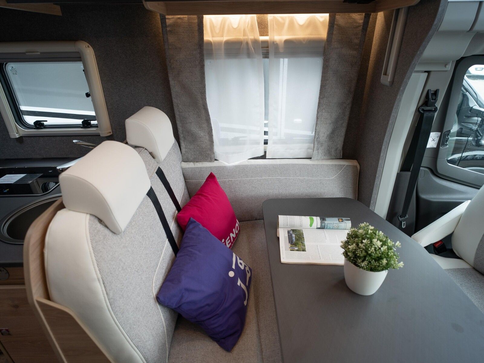 Fahrzeugabbildung Dethleffs Just Go Active T 7055 EB *AKTION*Hubbett*