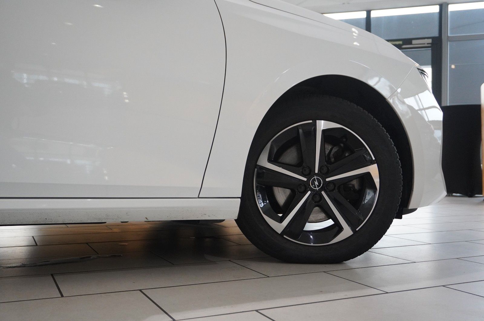 Fahrzeugabbildung Opel Astra L ST 1.5D EDITION NAVI/LED/SHZ/SPORT/DAB+