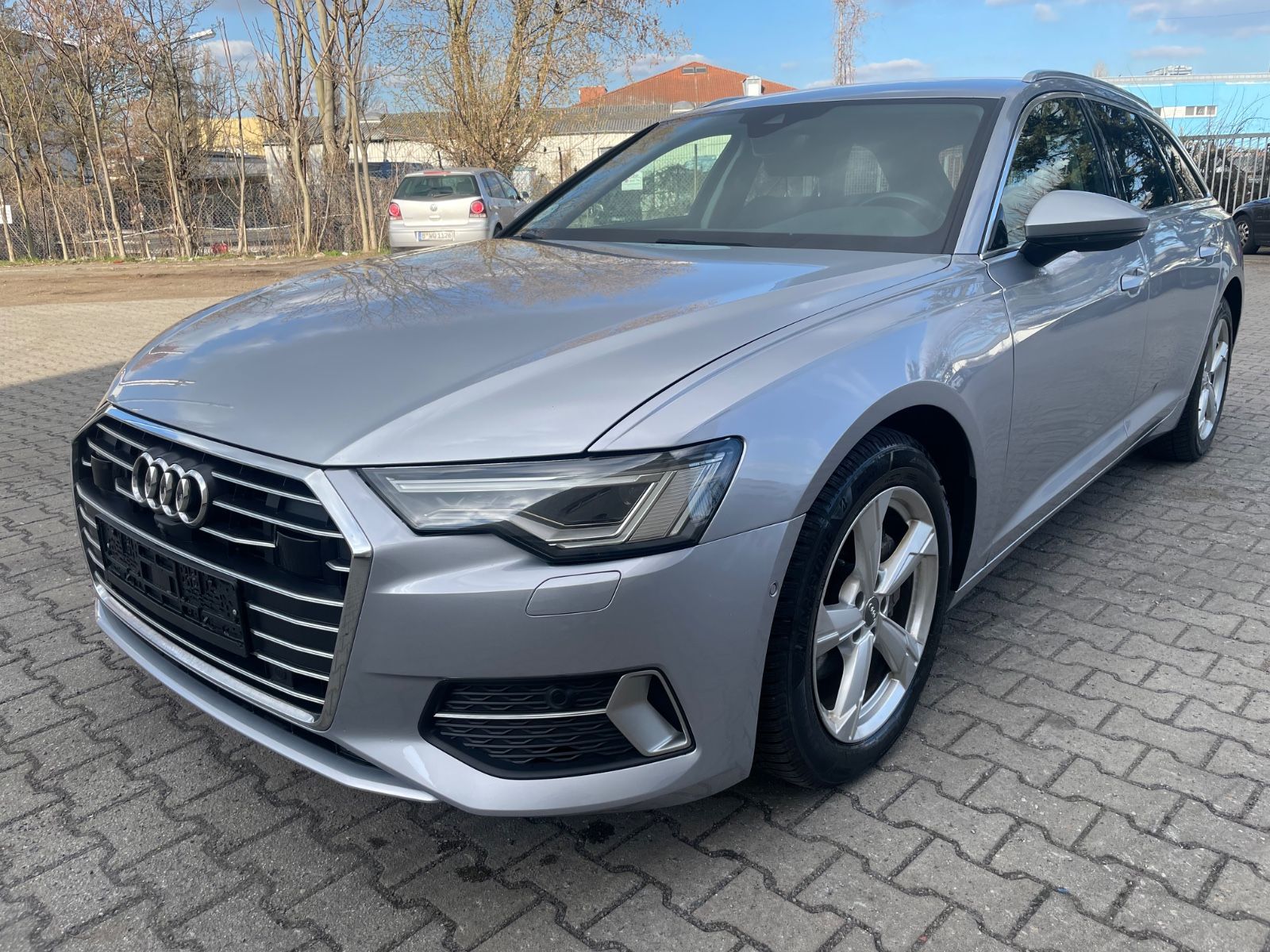 Audi A6 - 1