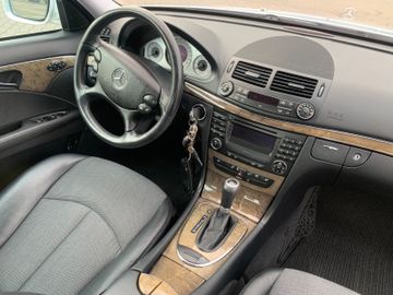 Mercedes E 200 - 10