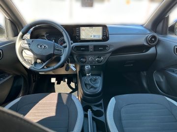 Hyundai i10 1.0 CONNECT & GO - NAVI - SOFORT