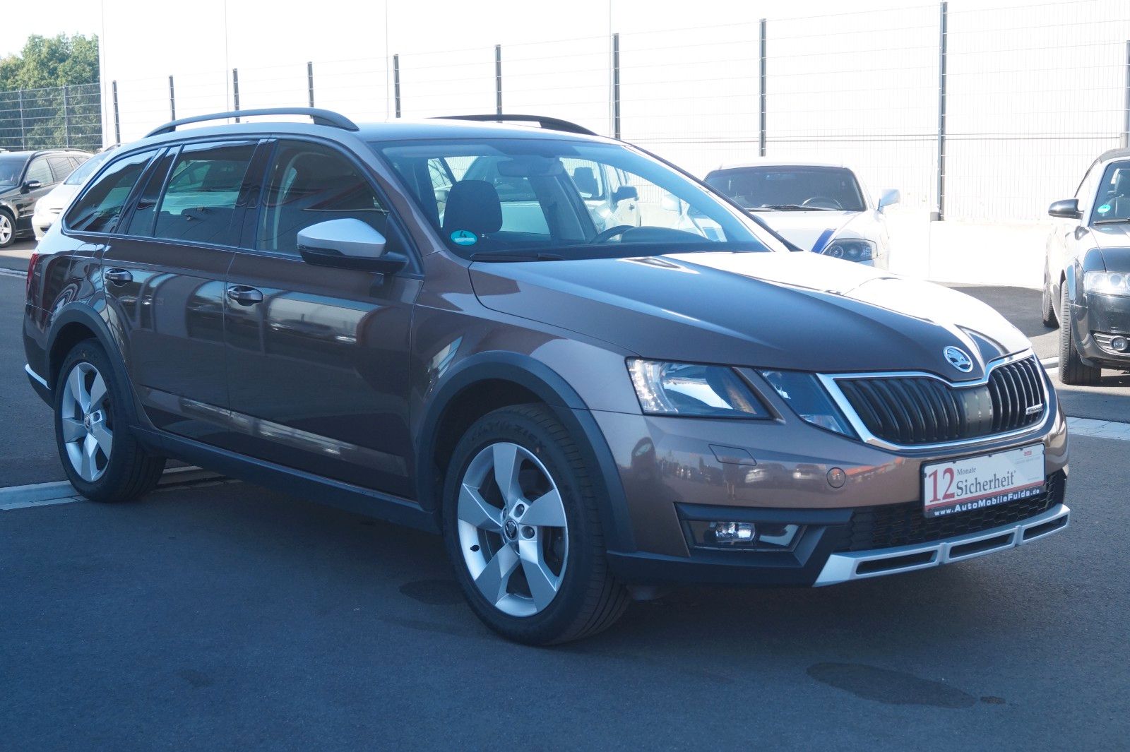 Fahrzeugabbildung SKODA Octavia Combi Scout 4x4 *TÜV, Inspektion neu