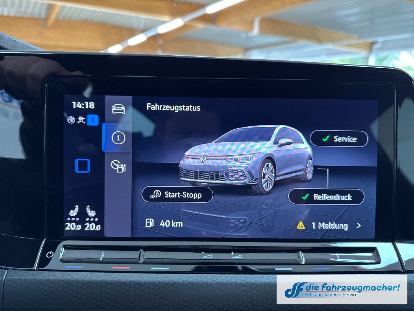 Fahrzeugabbildung Volkswagen Golf VIII GTI 2.0 TSI Navi Digitales Cockpit LED