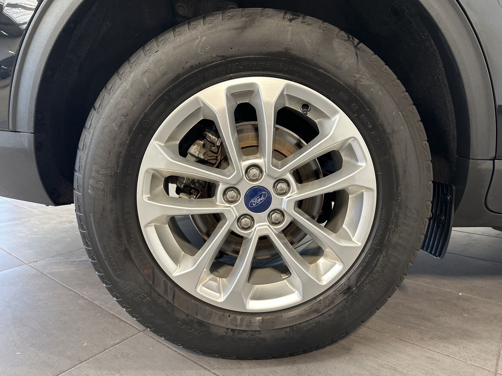 Fahrzeugabbildung Ford Kuga 2.5 Duratec PHEV Titanium NAV+LED+ACC+KAM