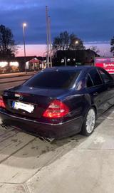Mercedes-Benz Mercedes E500 V8 | fast Vollaustattung - gebrauchte Mercedes-Benz E 500 aus dem Jahr 2003