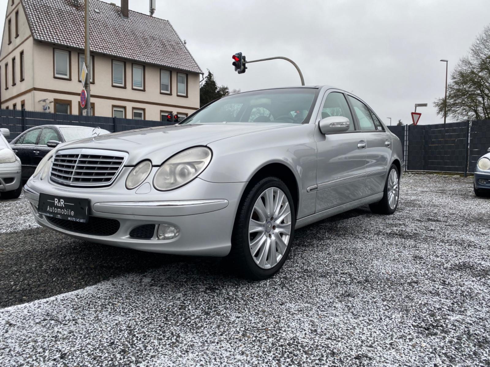 Mercedes-Benz E 320 ELEGANCE BiXenon Leder Panorama Memory