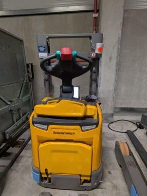 Jungheinrich ERC 214 / Neuwertig mit 169 Std.