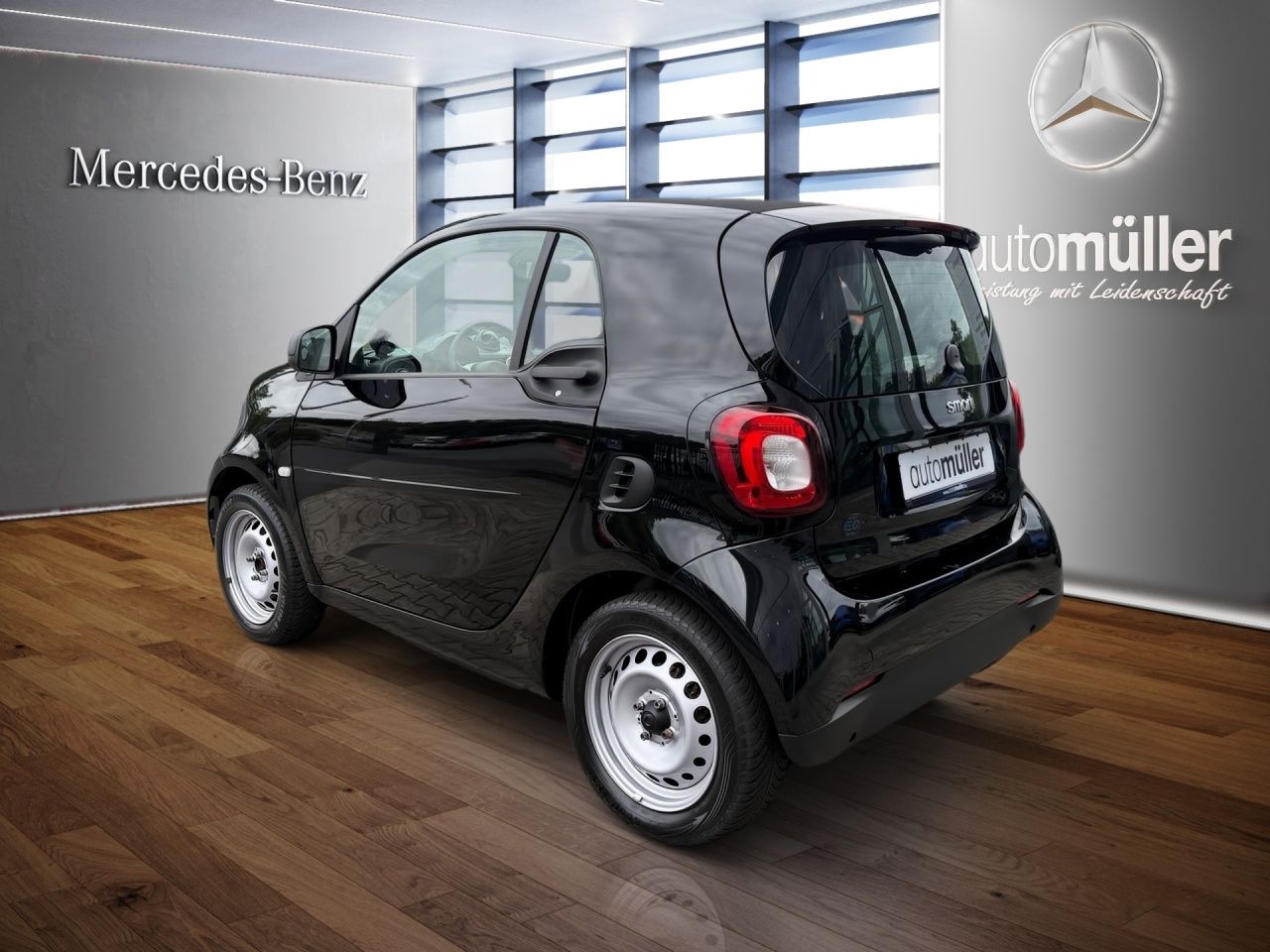Fahrzeugabbildung Smart smart EQ fortwo 22KW+SITZHEIZ+KLIMAAUTO+DAB+USB