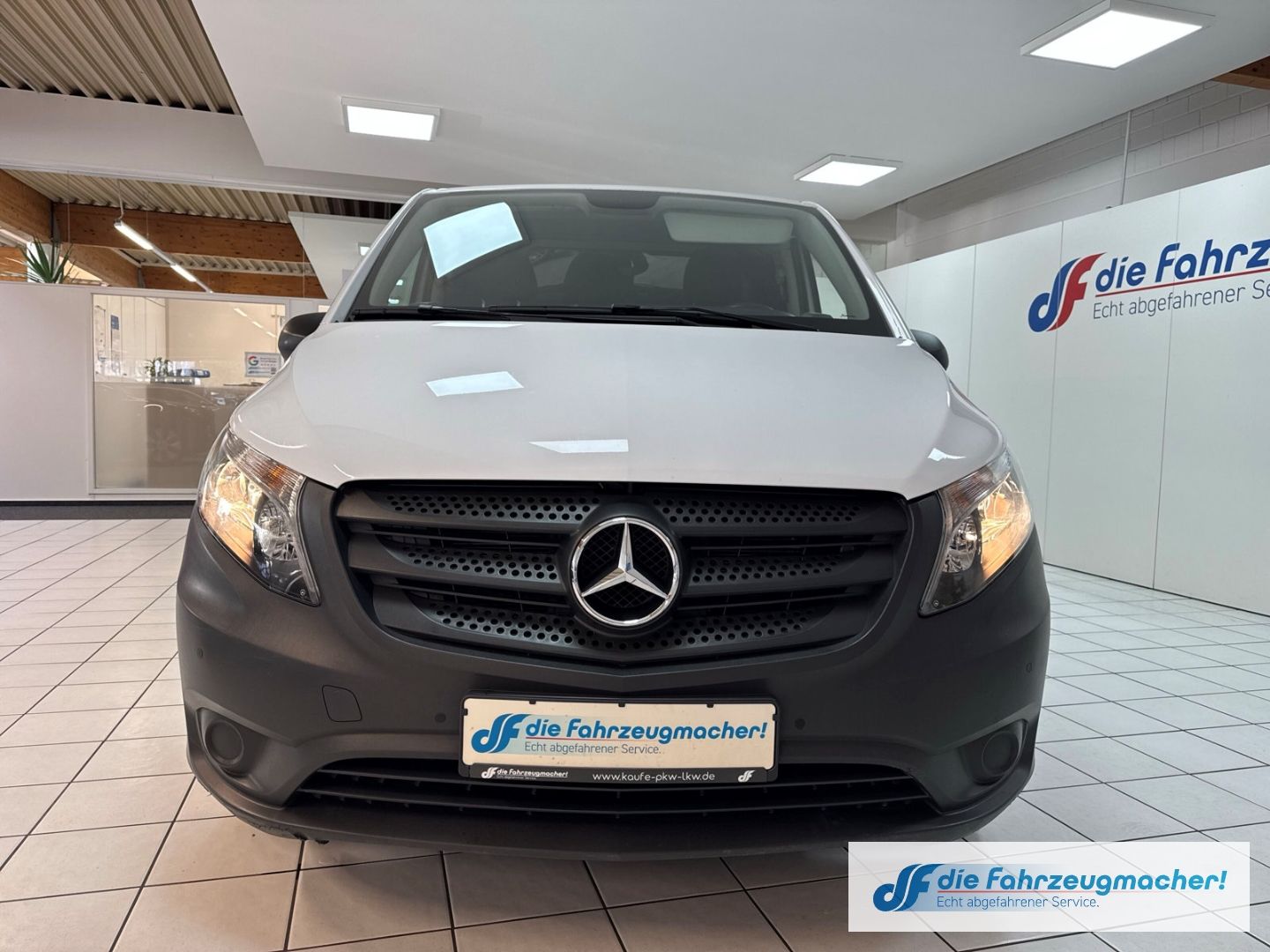 Fahrzeugabbildung Mercedes-Benz Vito Kasten 116 CDI RWD lang Navi DAB SHZ Rückfa