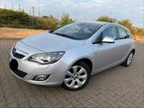 Opel Astra Automatisch Turbo 140 PS Rentne... - Opel Astra: 14 Turbo