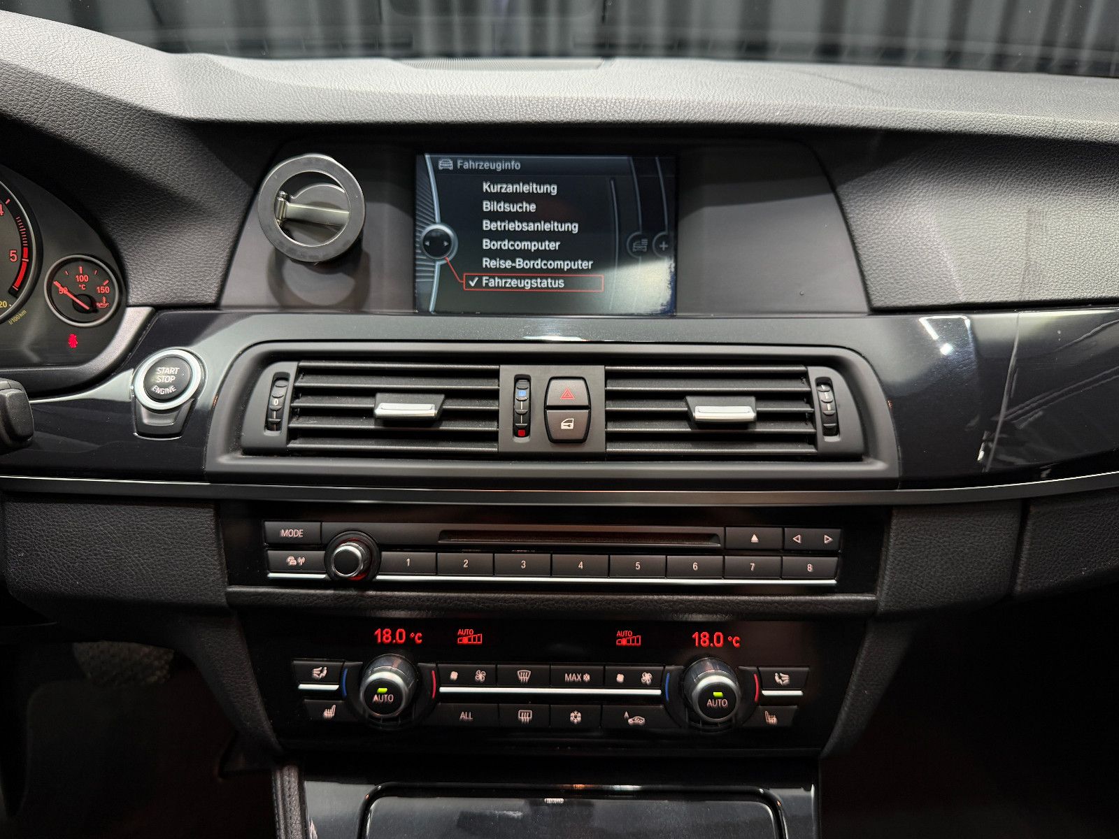 Fahrzeugabbildung BMW 530d Limousine |AUTOMATIK|PANO|NAVI|PDC