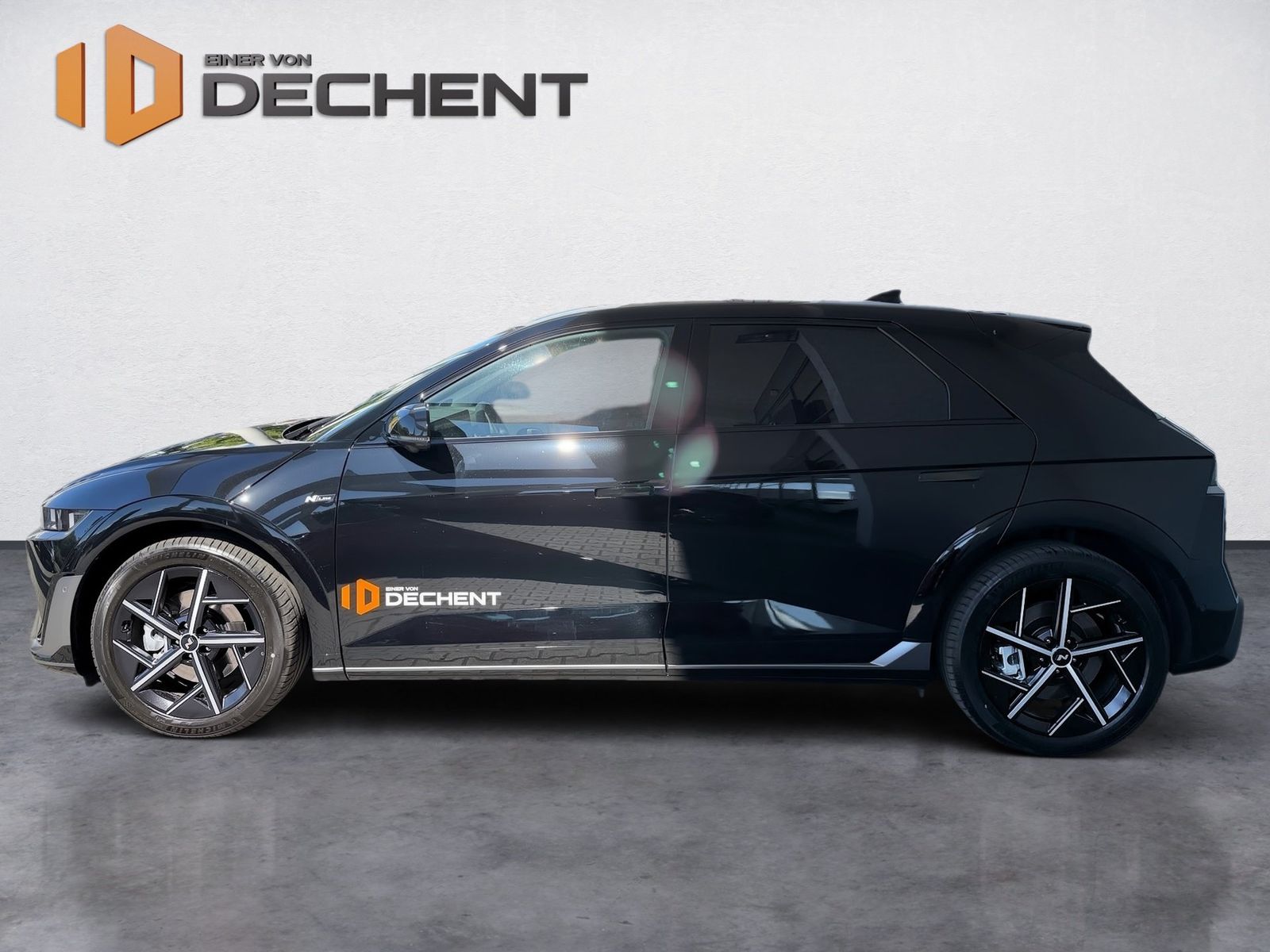 Fahrzeugabbildung Hyundai Ioniq 5 84kWh Elektro KlimaA,LED,Navi,SHZ,2xKlim